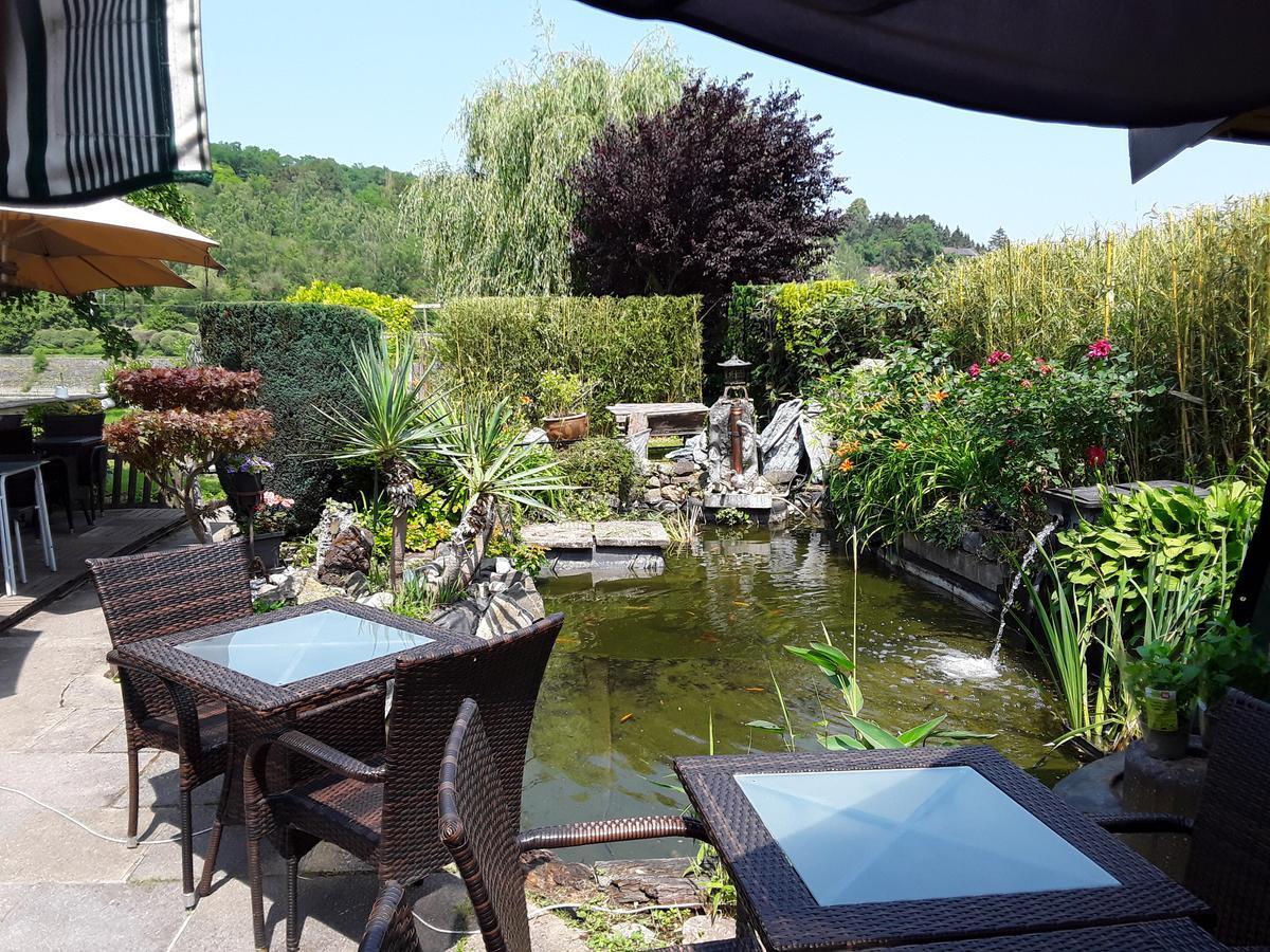 Отель Le Jardin Du The Bord De La Meuse Намюр Экстерьер фото
